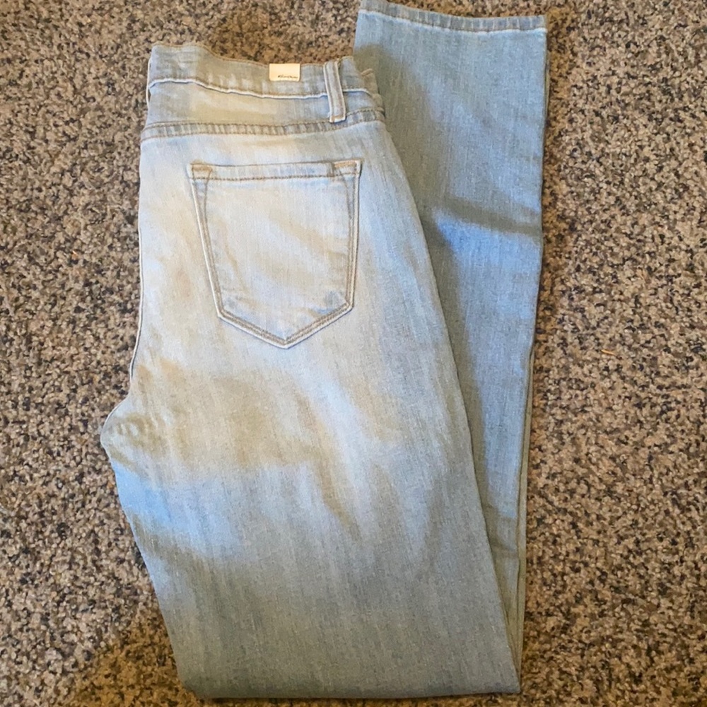 KanCan ripped denim